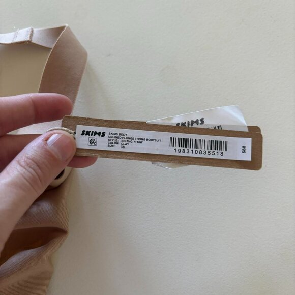 NWT Skims Body Collection Bodysuit - Picture 3 of 4